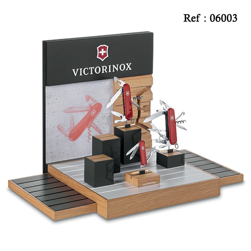 Empty counter display VICTORINOX