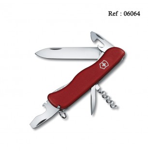 victorinox picknicker red