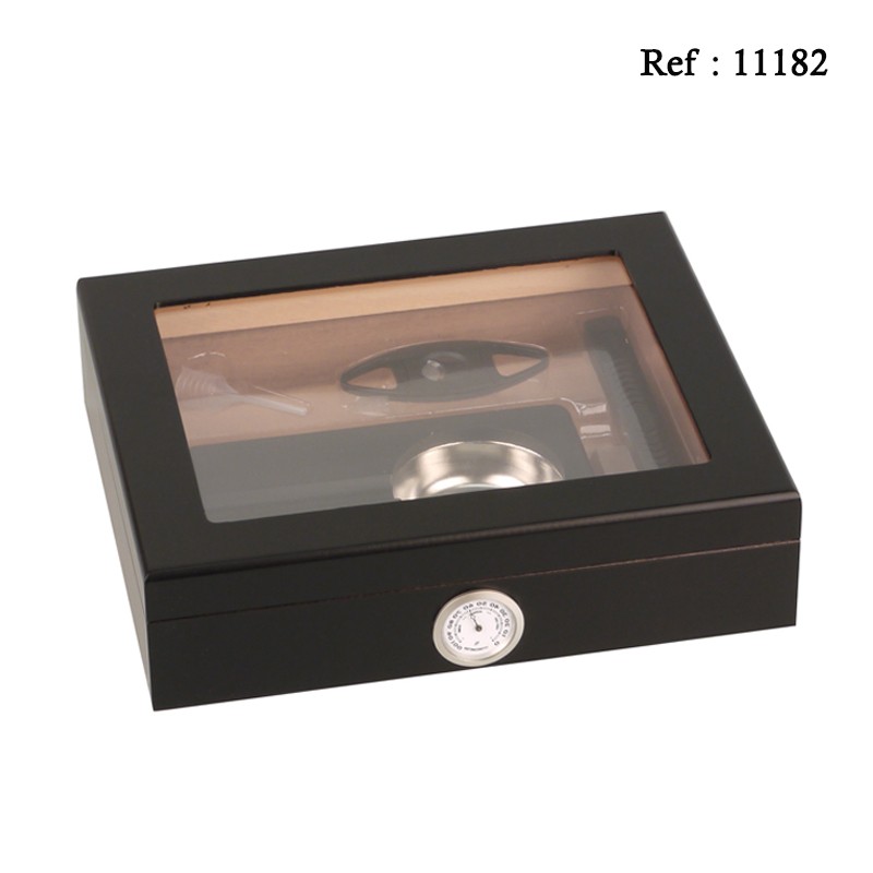 cigar humidor with glass for 15 cigars, with ashtray cigar cutter