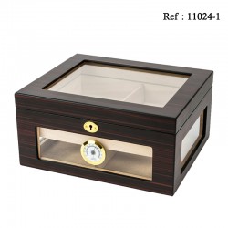 Cigarhumidor with glass for...